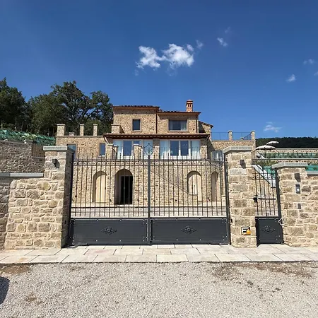 Maddalena Guglielmesca Villa