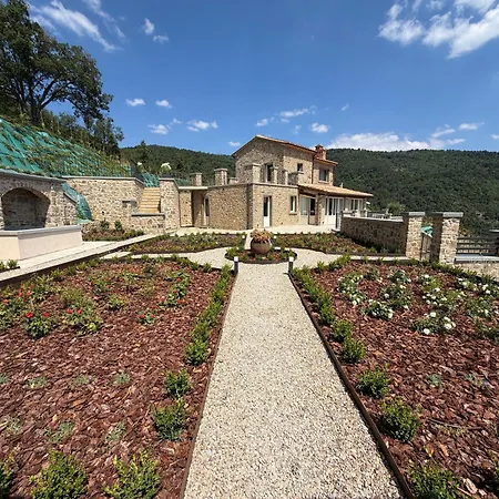 Maddalena Guglielmesca Villa *