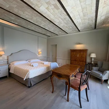 Maddalena Guglielmesca Villa